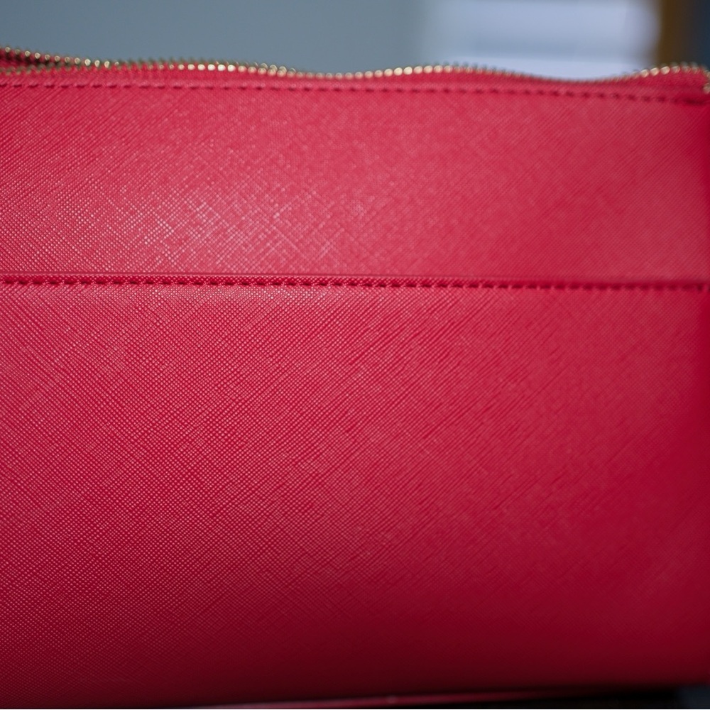 Steve Madden Vibrant Red Crossbody Bag - Picture 4 of 7
